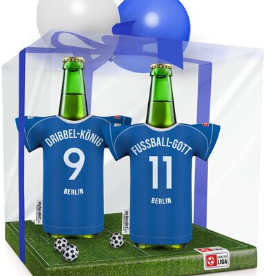 my fan shirt Männer-Geschenk für Hertha-Fans PERSONALISIERBAR | Fanartikel Geburtstags-Geschenk Mann Freund Opa Bruder Offizieller Trikotkühler by MYFANSHIRT.com bei Amazon bestellen