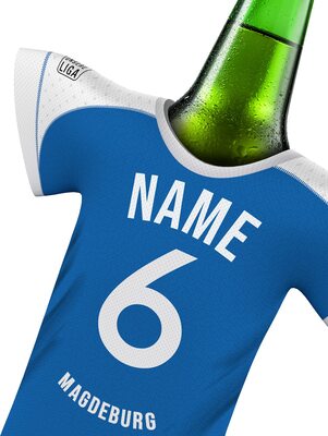 my fan shirt Trikot für MAGDEBURG-Fans | personalisierbarer stylischer Trikotkühler | Jeder Schluck EIN Genuss | Offizielles Fußball Trikot by MYFANSHIRT.com bei Amazon bestellen