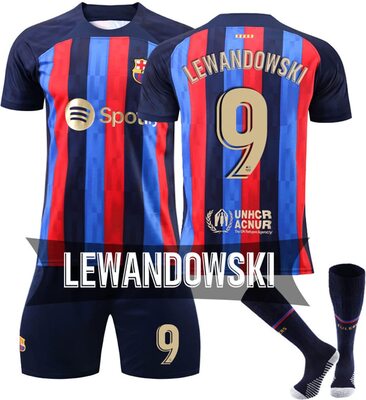 Alle Details zum Fußball-Trikot RUVON Lewandowski Trikot Barcelona Kinder 22/23 New Red Blue Stripe Messi Fußball Jersey Set für Kids Football T-Shirt Für Kinder Shorts and Socks Quick Dry Breathable Aubameyang Soccer Kit Suit Set und ähnlichen Trikots