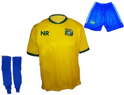 Alle Details zum Fußball-Trikot Spielfussballshop Brasilien Trikot Hose Stutzen mit Wunschname Nummer Kinder Größen und ähnlichen Trikots