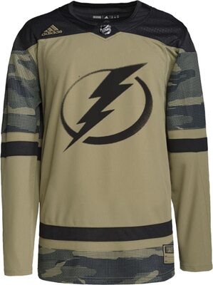 Tampa Bay Lightning Primegreen Herren Veteranen Day Camo Jersey bei Amazon bestellen